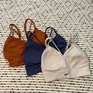 3 Nike Seamless Knit Light Support Sports Bra M